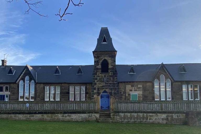 Image of the Loftus Youth and Community Centre from the front